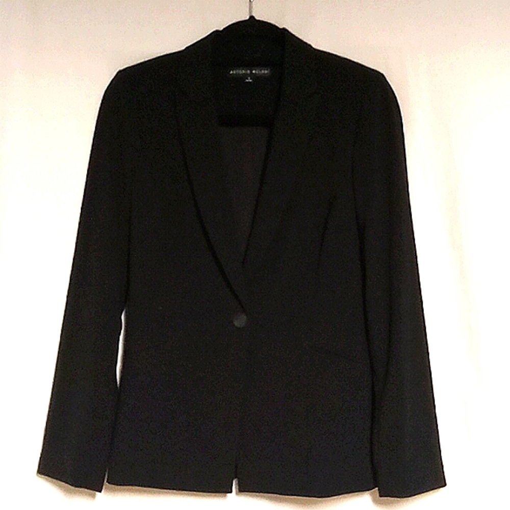 And turning on Milani women's business suit